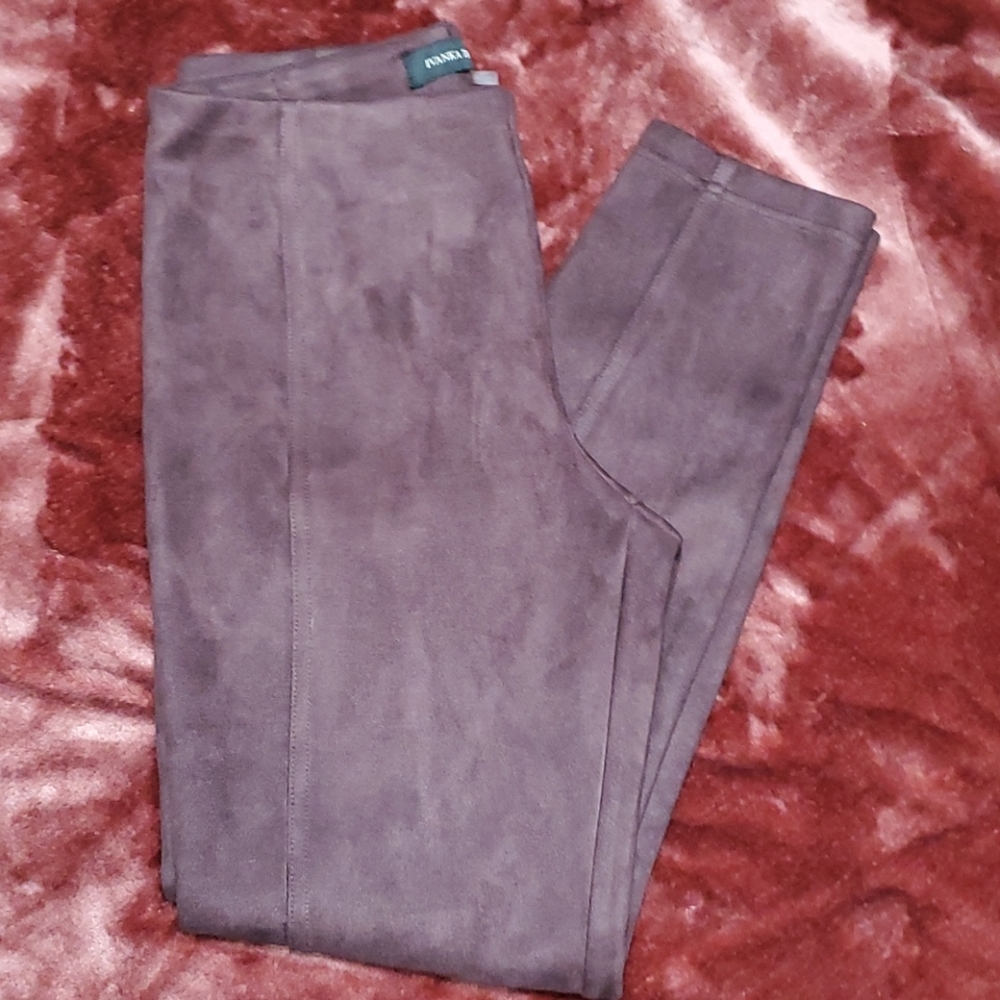 2 pants